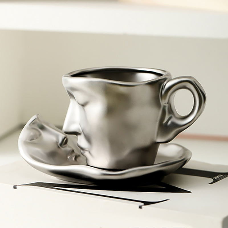 Skanto | Kyssnades Gesichts-Keramik-Kaffeetasse
