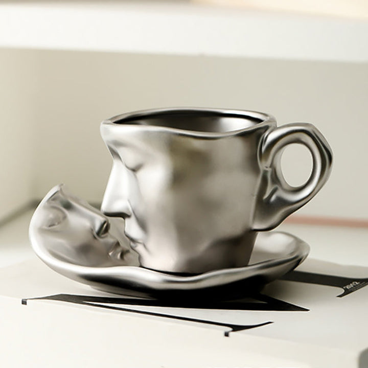 Skanto | Kyssnades Gesichts-Keramik-Kaffeetasse