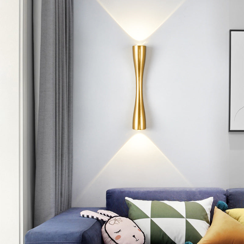 Skanto | Moderne schlichte LED-Wandleuchte mit langem Horn und 2 Lichtern für Innen- und Außenbereich