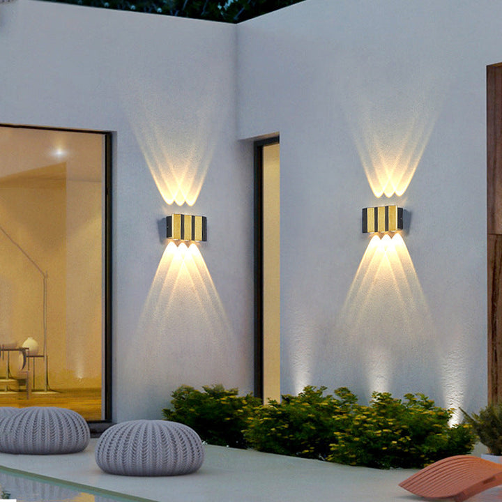 Skanto | Moderne Luxus-LED-Wandleuchte aus goldenem Aluminium für den Außenbereich, wasserdicht, für die Terrasse