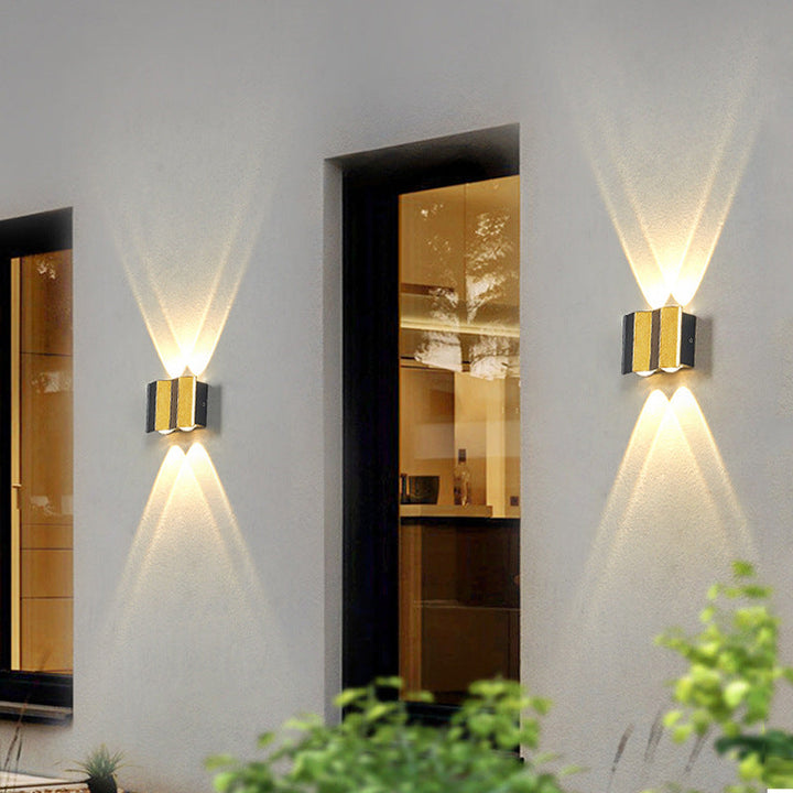 Skanto | Moderne Luxus-LED-Wandleuchte aus goldenem Aluminium für den Außenbereich, wasserdicht, für die Terrasse