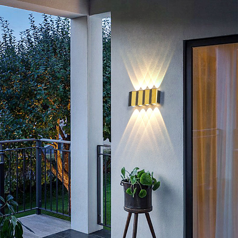 Skanto | Moderne Luxus-LED-Wandleuchte aus goldenem Aluminium für den Außenbereich, wasserdicht, für die Terrasse