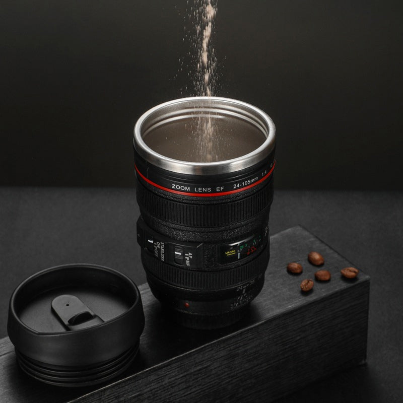 Skanto Skanto | Isolierter Kaffeebecher im Kameraobjektiv-Design