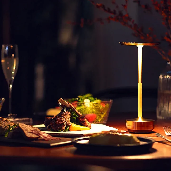 Skanto | Kabellose Lampe – Dimmbare & wiederaufladbare wasserdichte Schreibtischleuchte