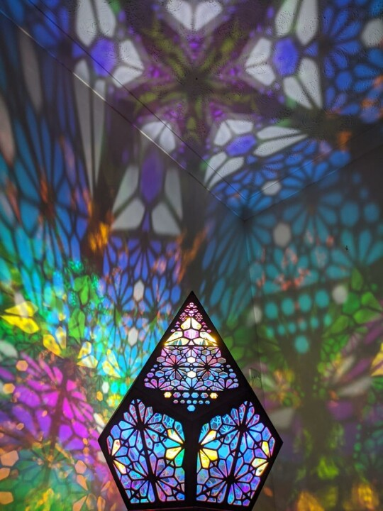 Skanto | LED-Tischlampe im Glasblock-Stil - LumiAura