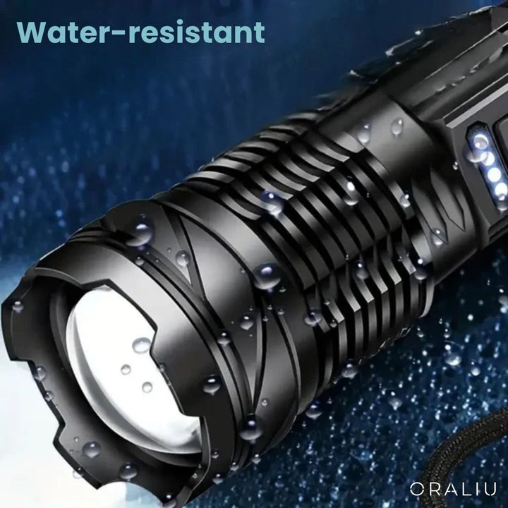 Skanto | Zoomfähige LED Taschenlampe – 3KM Reichweite, Ultra Hell & Langlebig