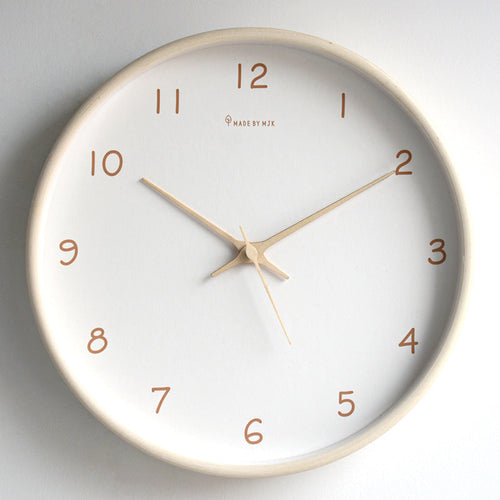 Skanto | TimberClock – Analoge Massivholzuhr
