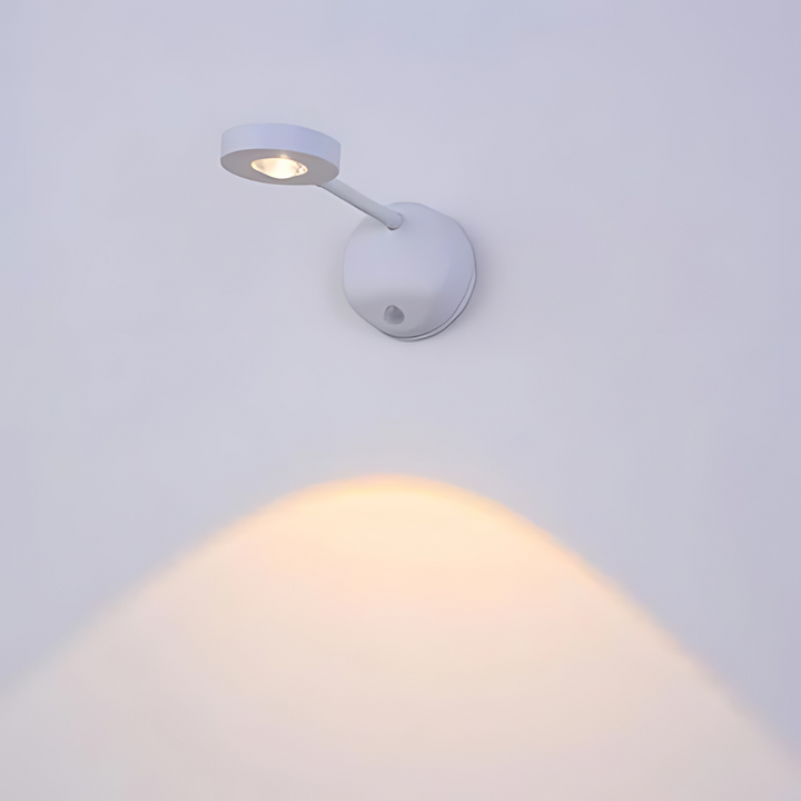 Skanto | Spark360 – Kabelloser LED-Strahler mit Bewegungssensor und 360° verstellbarer Halterung
