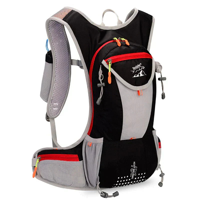 Skanto AquaPack – Stilvoller wasserdichter Rucksack mit Trinkblase