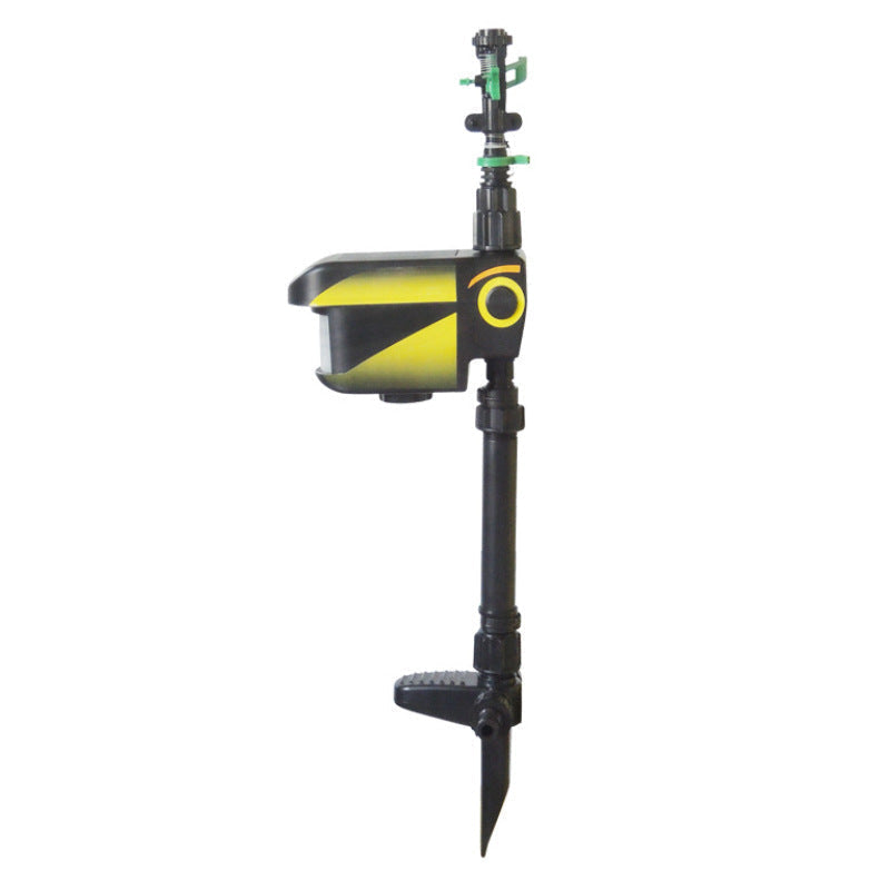 Skanto | Solarbetriebener, bewegungsaktivierter Sprinkler zur Abwehr von Rehen und Gartenschädlingen