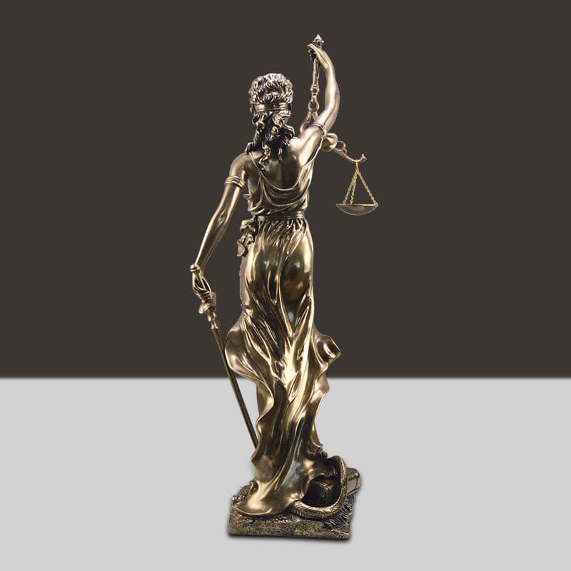 Dekorative Statue der Göttin der Gerechtigkeit
