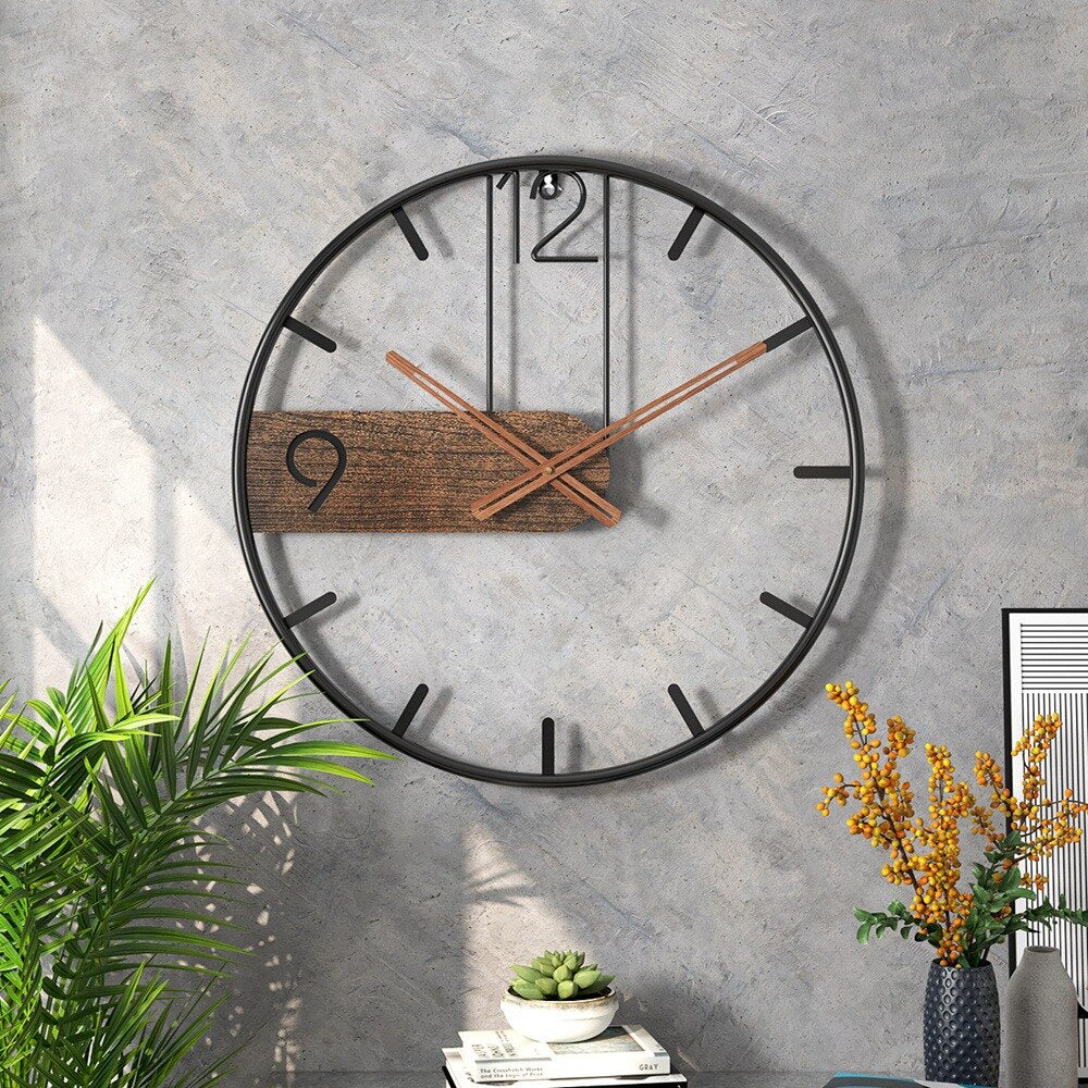 Skanto Wanduhr aus Walnussholz