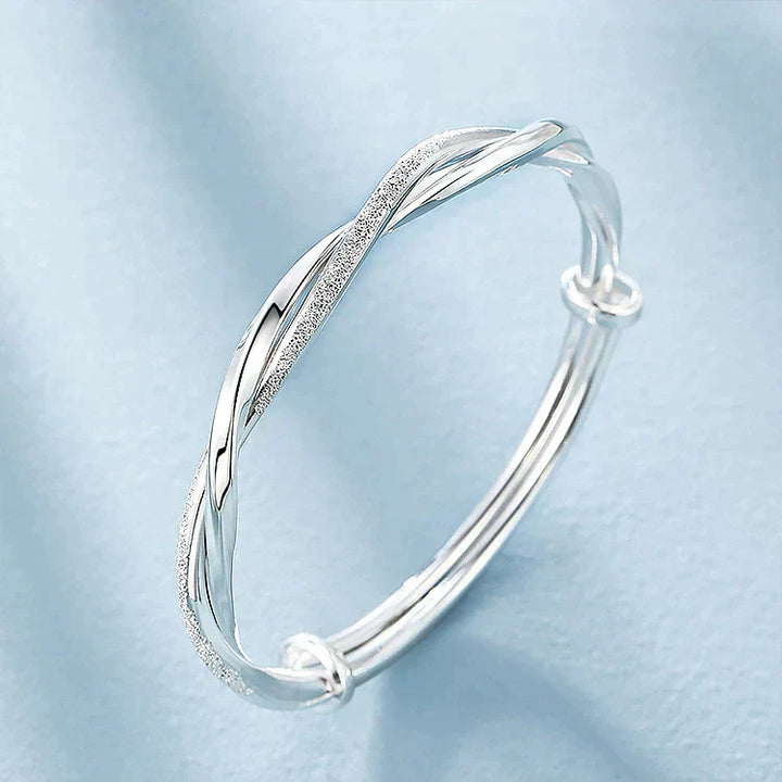 Elegantes geflochtenes Silberarmband