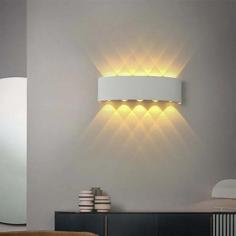Skanto | Moderne weiße LED wasserdichte Wandleuchte