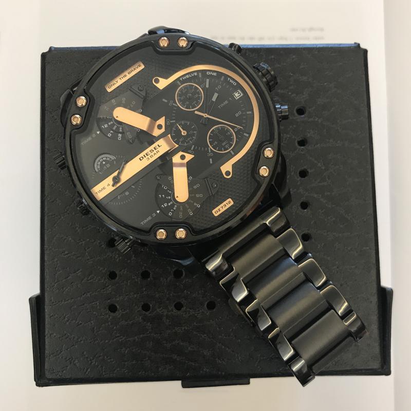 Skanto | Chronograph Quarz-Uhr aus Edelstahl