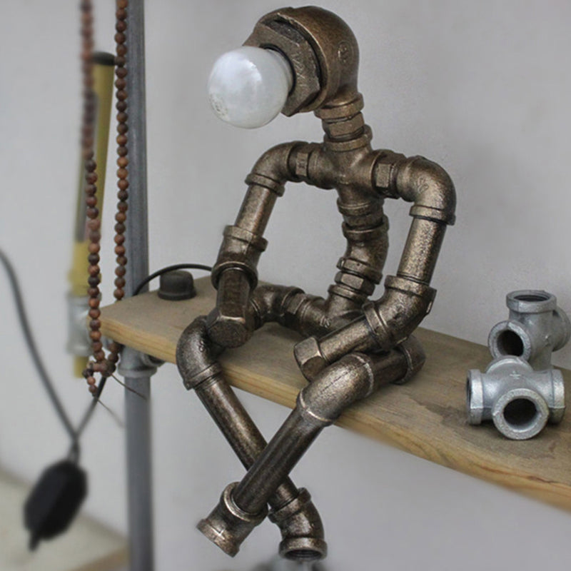 Skanto | RoboShine – Robuste Roboterlampe aus Stahl