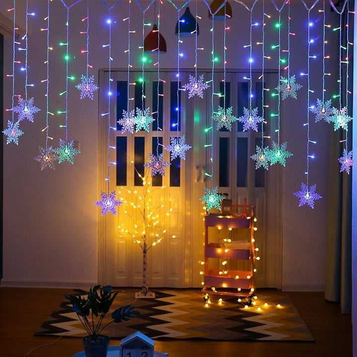 Skanto | LED-Lichtervorhang mit Schneeflocken | Innen- & Außenbereich
