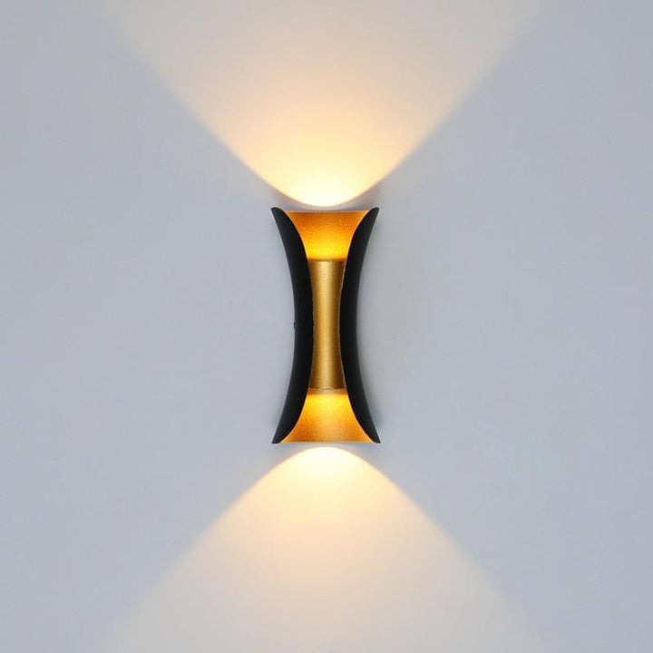 Moderne LED-Außenwandleuchte - LumiEdge