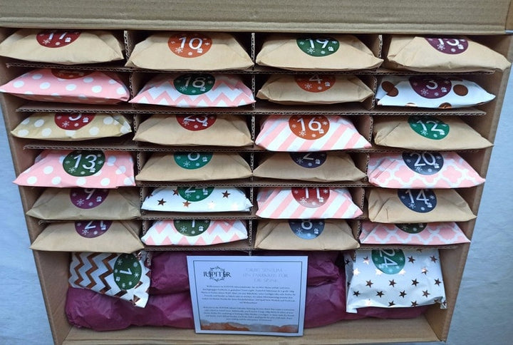 Skanto | WoolMagic – Adventskalender mit 24 Woll-Überraschungen – Für Strick- & Häkelbegeisterte