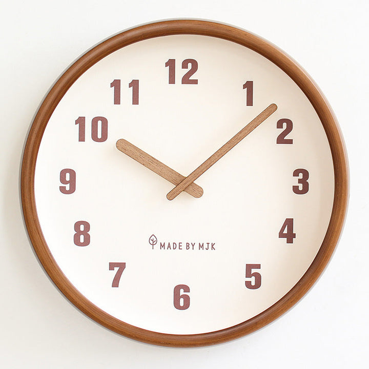 Skanto | Runde geräuschlose Wanduhr aus Naturholz, dekorative Uhr
