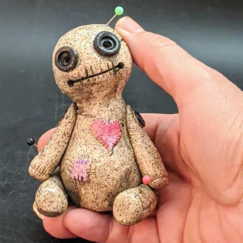 Skanto Skanto | Voodoo-Puppe Kegel-Räuchergefäß, Räucherstäbchenhalter