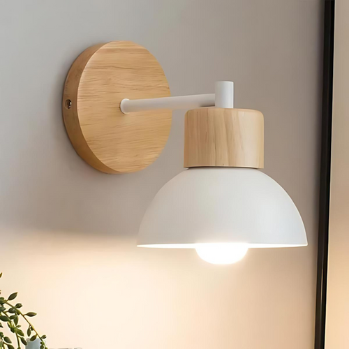 Skanto | Stilvolle Wandlampe aus Holz für ein harmonisches Zuhause