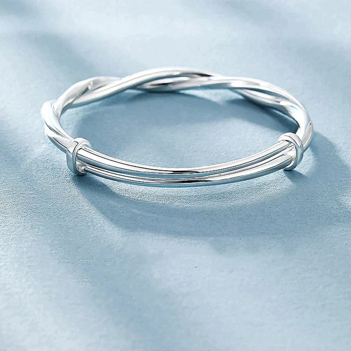 Elegantes geflochtenes Silberarmband