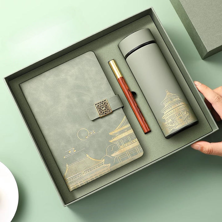 Imperia Luxe Geschenkset – Notizbuch, Thermosflasche und Stift in Geschenkbox | Skanto
