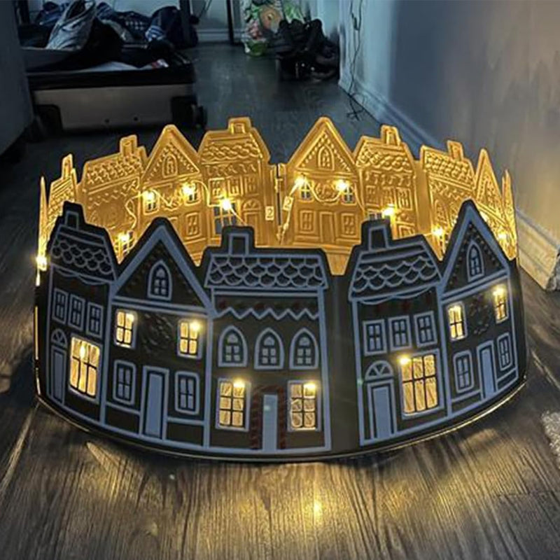 Skanto | LED-Weihnachtsbaumdecke – Lebkuchenhaus-Design aus PVC