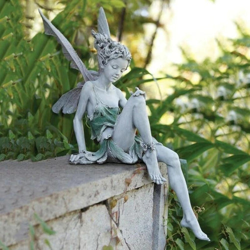 Skanto | Sitzende Feen-Gartenstatue