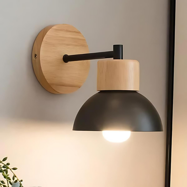 Skanto | Stilvolle Wandlampe aus Holz für ein harmonisches Zuhause