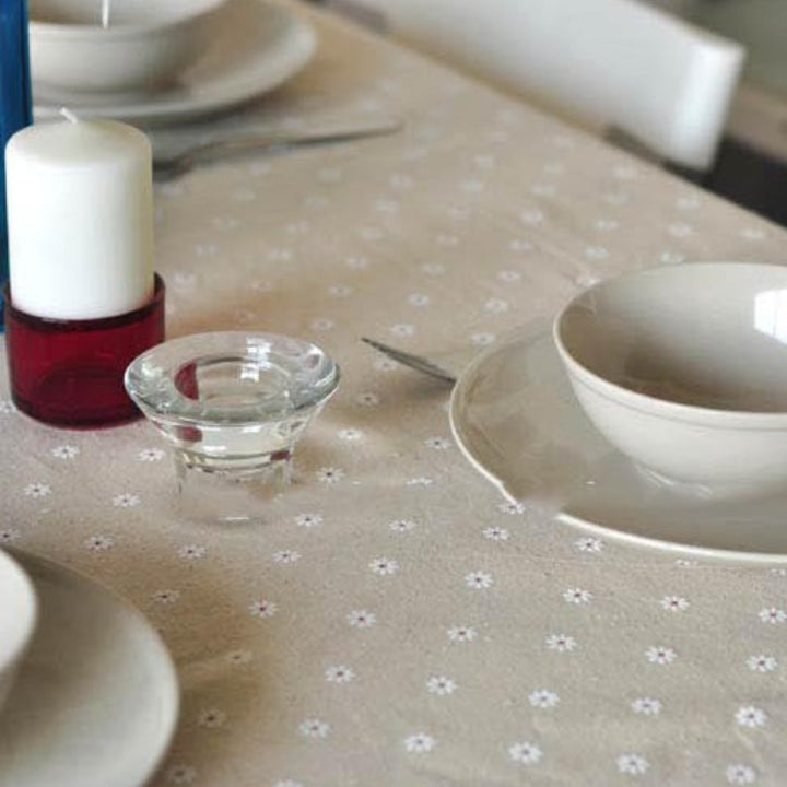 Skanto | Baumwoll-Leinen-Tischdecke mit Gänseblümchen-Print