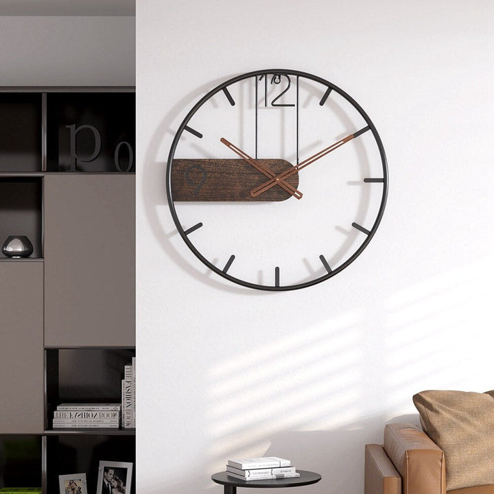 Skanto Wanduhr aus Walnussholz
