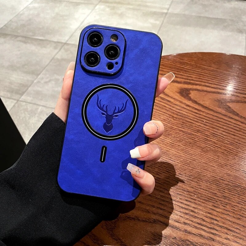 Skanto | Luxuriöse Hirschleder Apple iPhone Hülle | Magnetische Handyhülle, Kabellose Hülle, MagSafe, Kabelloses Laden, Schutzhülle, Cover für iPhone 15, 14, 13 Pro Max Plus