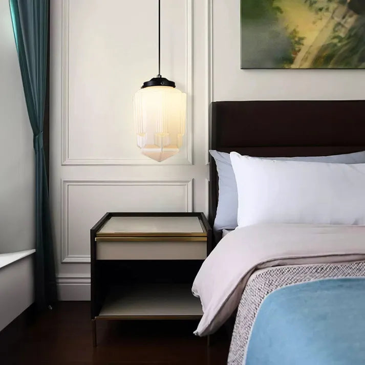 LumiNéo – Moderne geometrische Pendelleuchte aus Milchglas