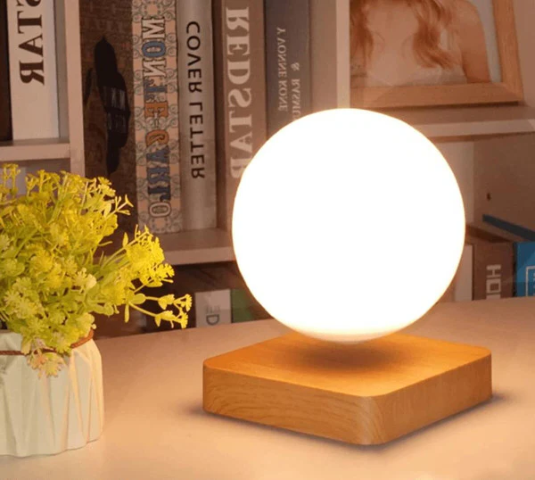 Skanto | Magnetisch schwebende Mondlampe