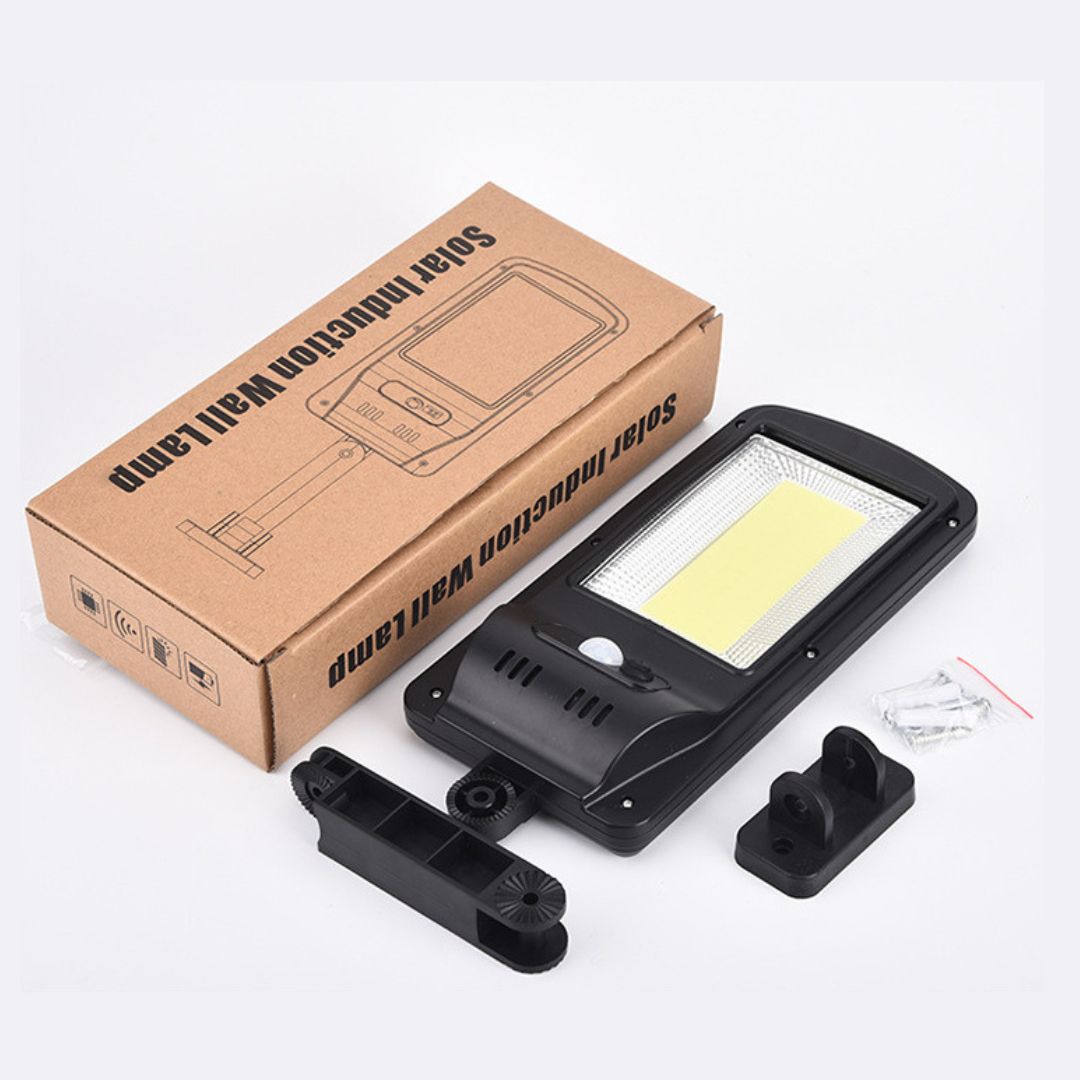 Skanto | Solar-Torleuchte mit 4000 Lumen (Ausverkauf)