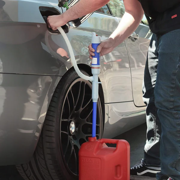 Skanto | Elektrische Flüssigkeitstransferpumpe & Siphon - Elektrische Handpumpe, Batteriebetriebene Siphonpumpe für Gas, Kraftstoff, Diesel, Wasser