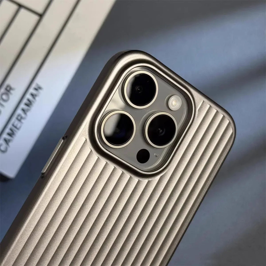 Skanto | Skanto Titanium Shield Pro iPhone Hülle