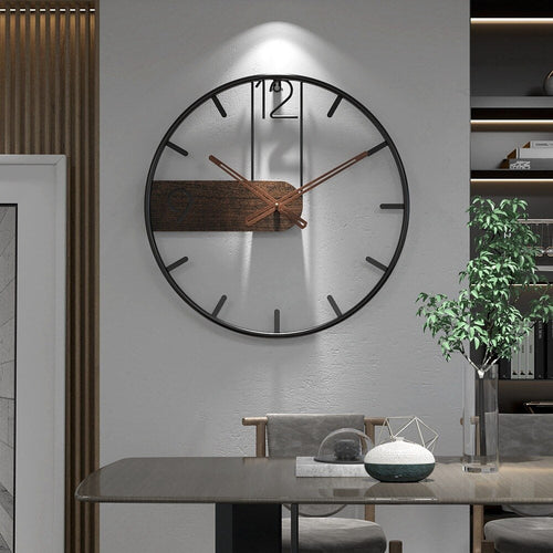 Skanto Wanduhr aus Walnussholz