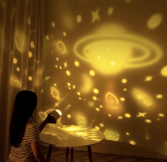 Skanto | Magische Kinderzimmerlampe mit Sterneneffekt
