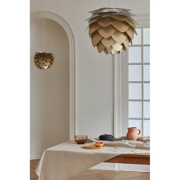 Skanto | Handgemachte Kiefernzapfen-Holz-Pendelleuchte