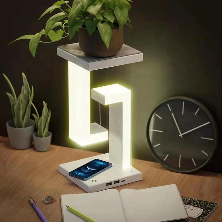 Skanto | Kabelloses Ladegerät – GlowCharge – Schnelles Laden – Magische Raumatmosphäre