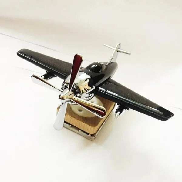 Skanto | Solar Cessna Flieger mit einzigartigem Duft