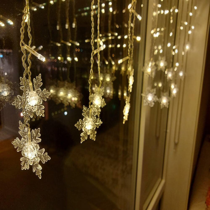 Skanto | LED-Lichtervorhang mit Schneeflocken | Innen- & Außenbereich