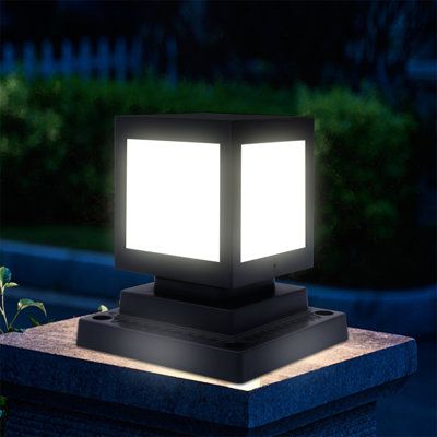 Skanto | Quadratische Solar-LED-Gartenlampe – Dekorative Außenbeleuchtung für Wege und Terrassen