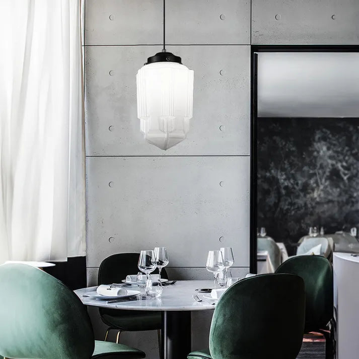 LumiNéo – Moderne geometrische Pendelleuchte aus Milchglas