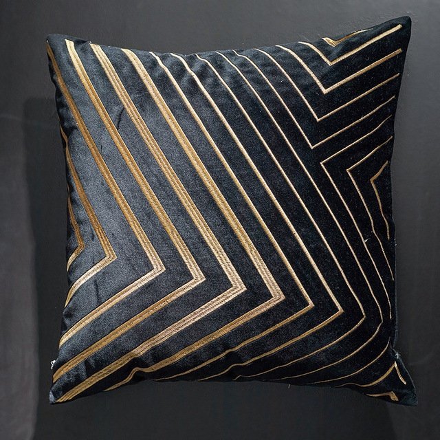 Skanto | Luxuriöse geometrische Kissenbezüge - Eleganz für Wohn- und Schlafzimmer