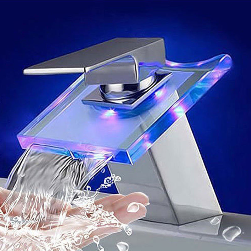 Skanto | 1-Hebel Waschtischarmatur 1-Loch Kupfer-Waschbeckenarmatur mit LED-Beleuchtung