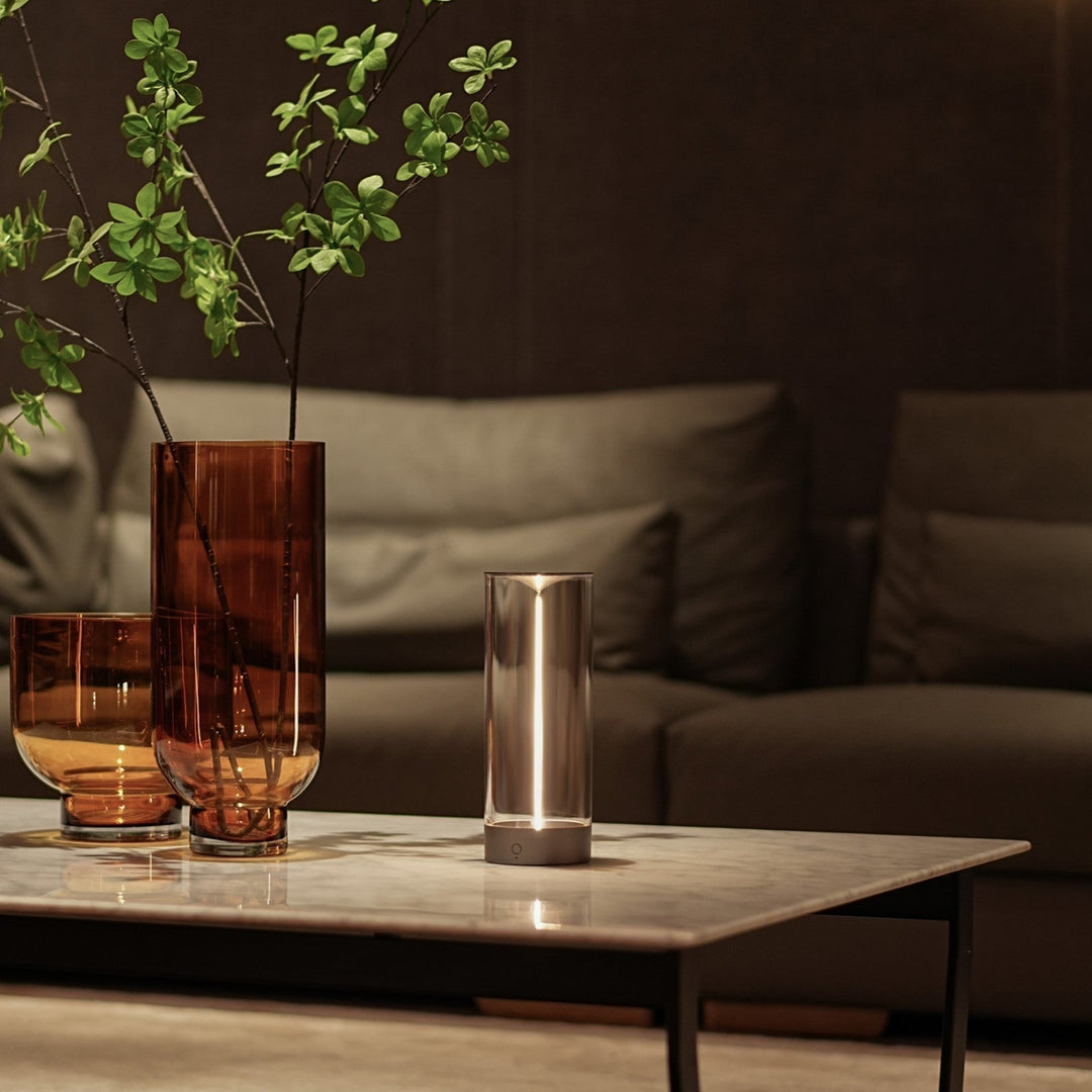 Skanto | GlowBright | Tragbare LED-Lampe mit kabellosem Design